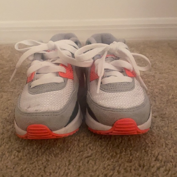 Nike - Picture 5 of 10